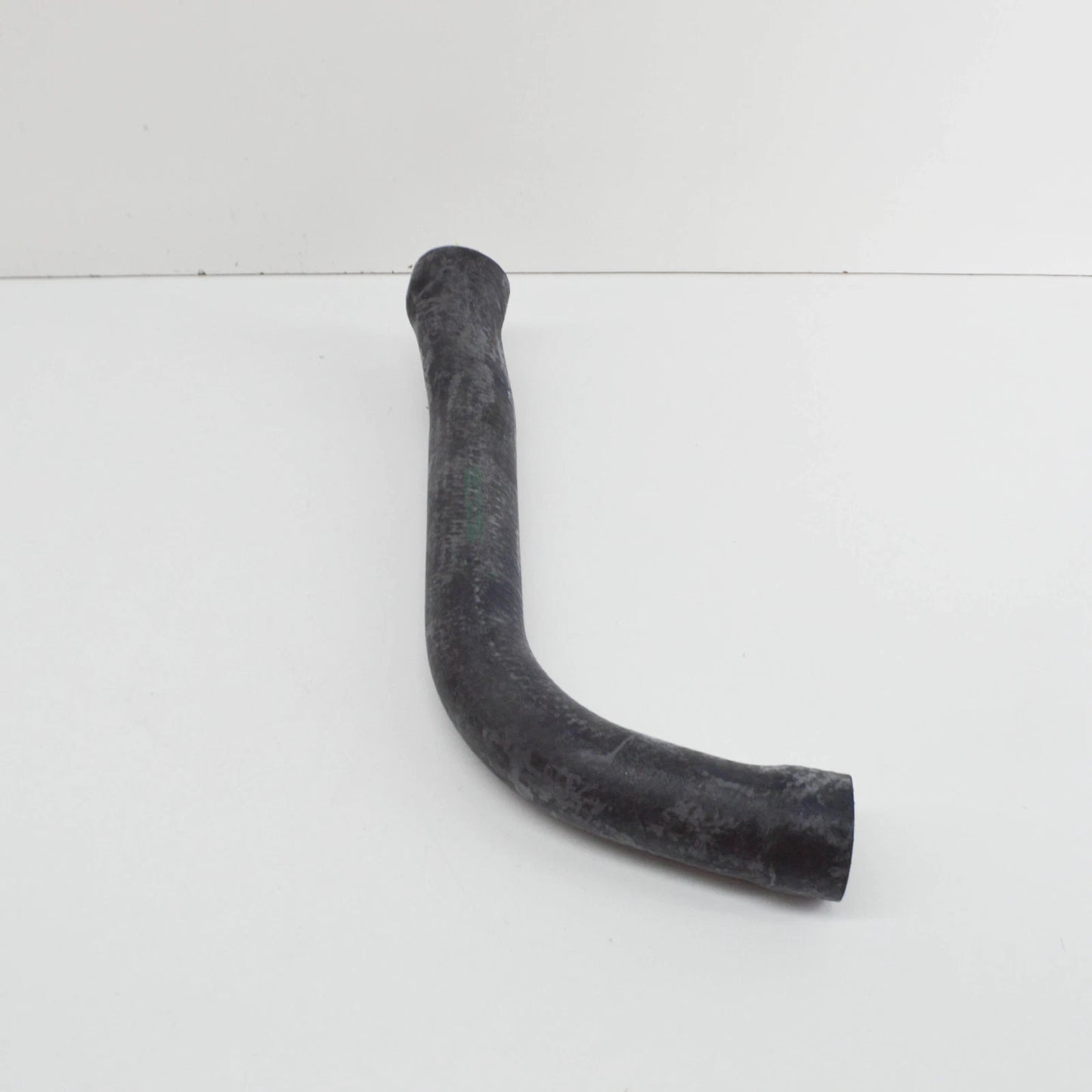 NEW BMW 8 E31 WATER COOLANT PIPE HOSE 11531741402 ORIGINAL