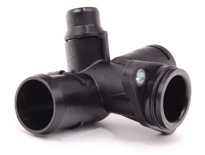 NEW AUDI A4 B7 REAR CENTER WATER CONNECTION 06D121132C ORIGINAL