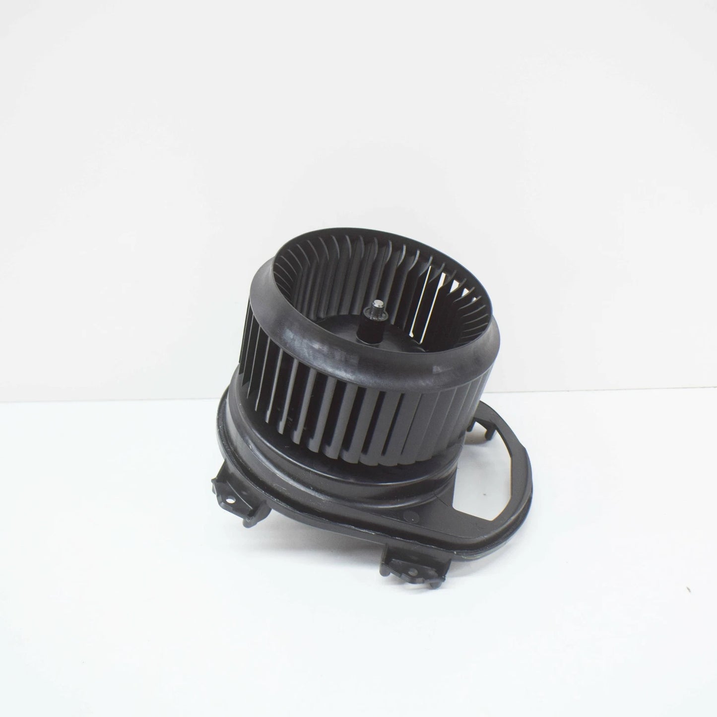 NEW MERCEDES-BENZ CLA COUPE C117 IMPELLER BLOWER MOTOR A2469062501