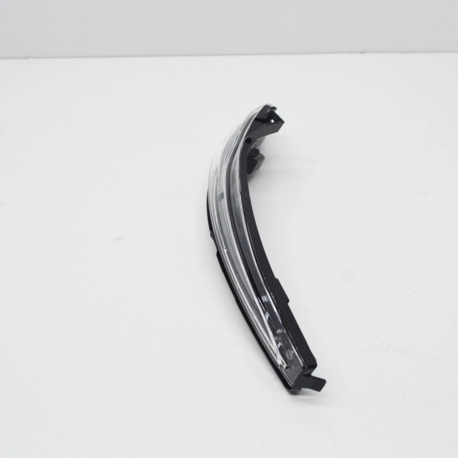 NEW MB C-CLASS W205 RIGHT WING MIRROR TURN INDICATOR A0999067201 2016 ORIGINAL