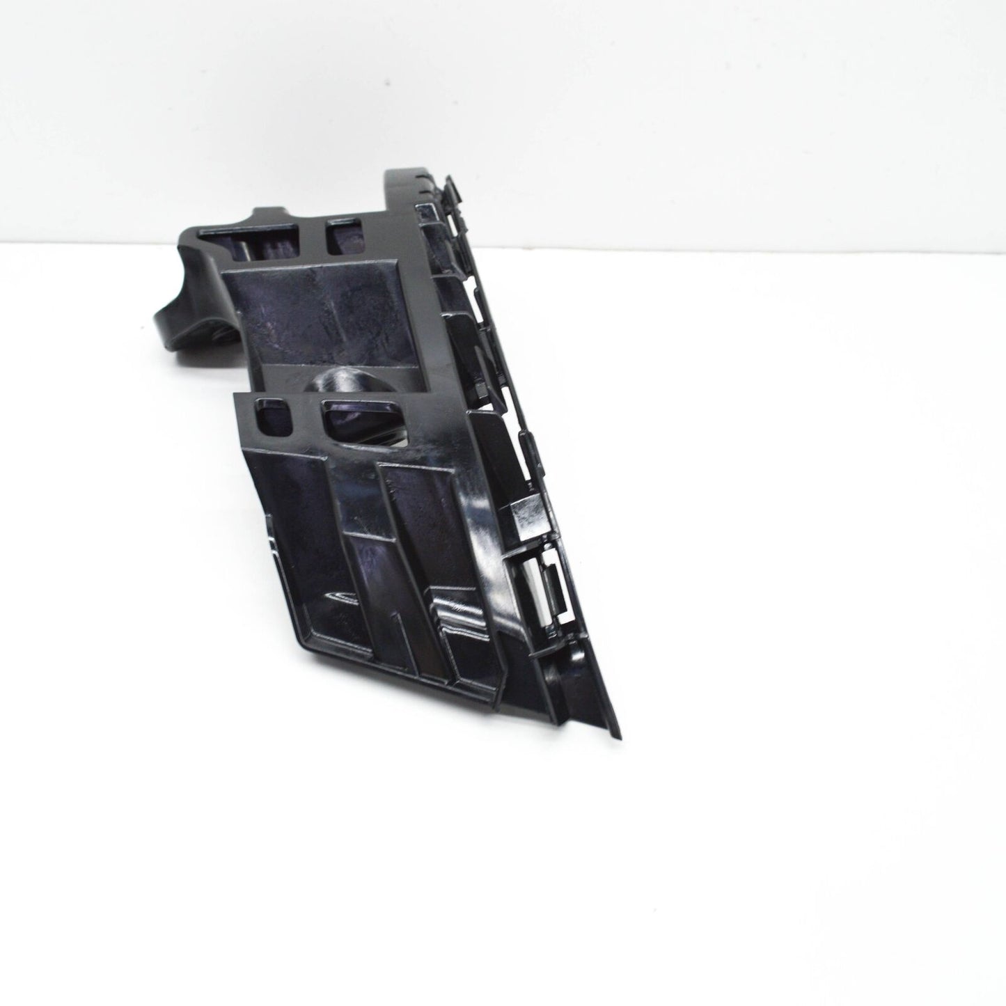 NEW VOLKSWAGEN JETTA MK7 A7 REAR RIGHT BUMPER BRACKET 17A807454 ORIGINAL