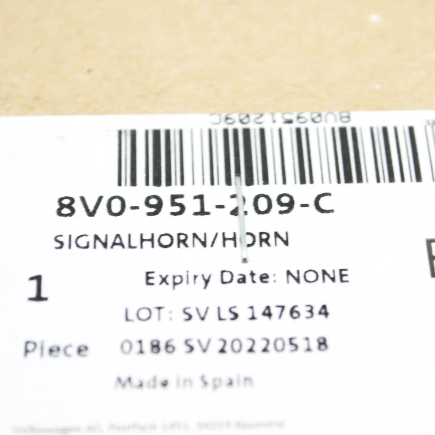 NEW AUDI A3 8V LEFT SIDE HIGH TONE SIGNAL HORN 8V0951209C