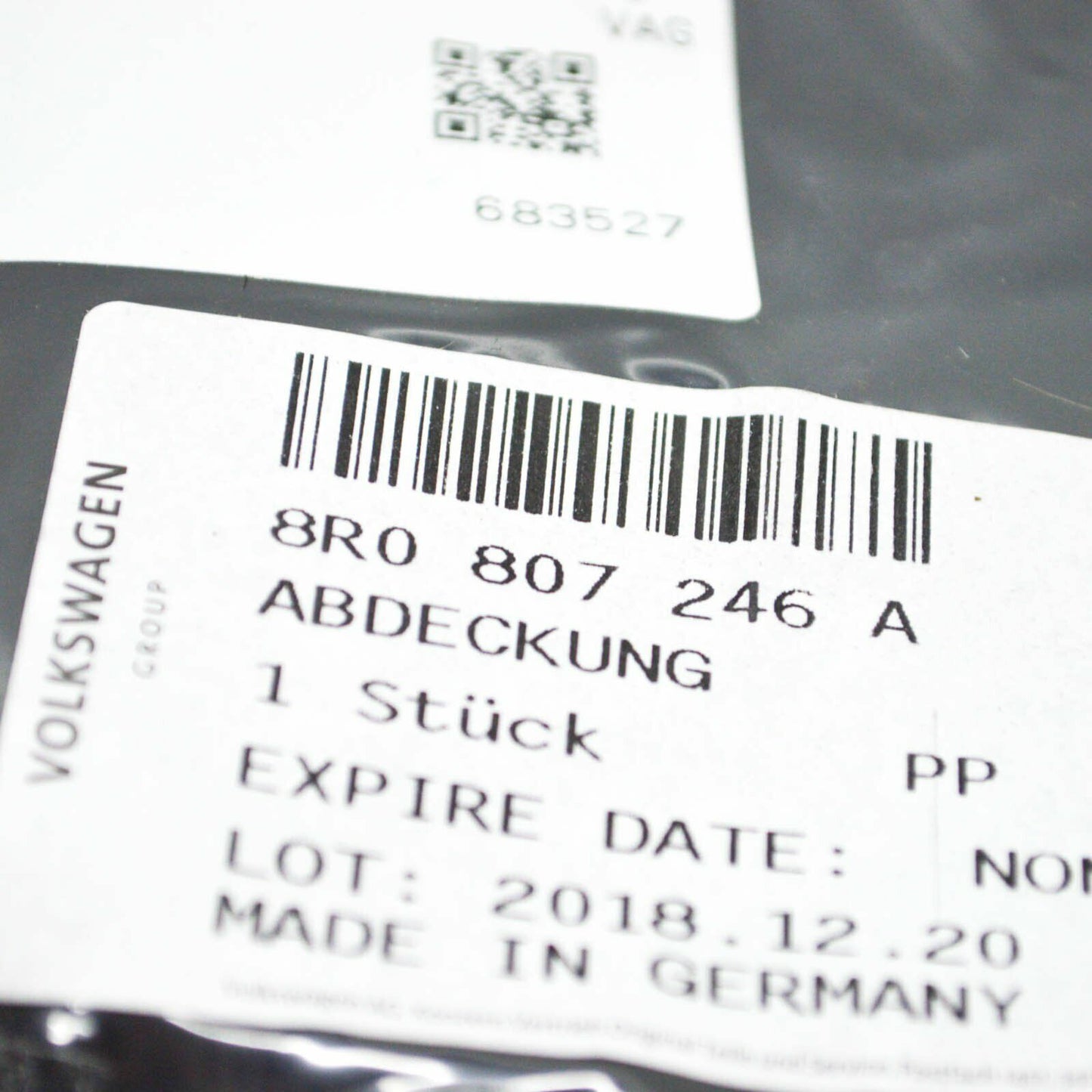 NEW AUDI Q5 8R FRONT BUMPER RIGHT COVER 8R0807246A ORIGINAL