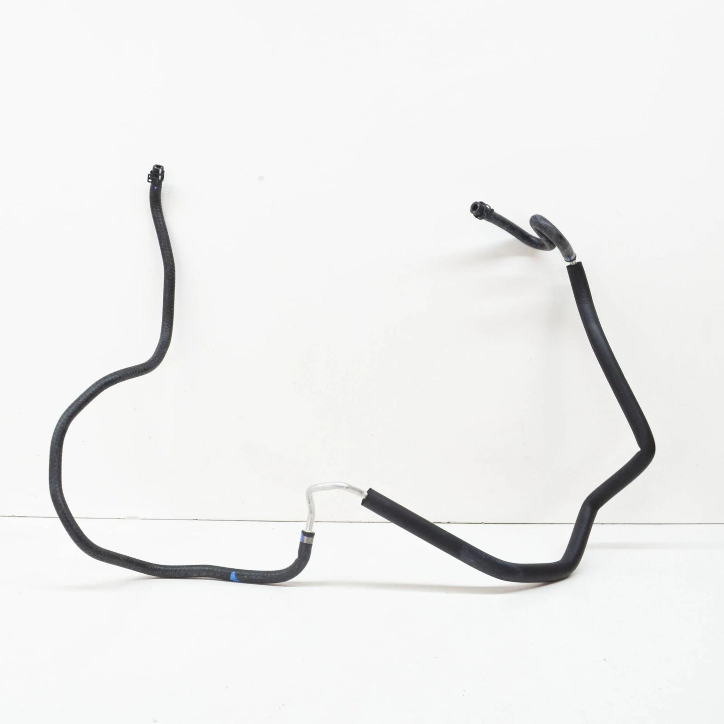 NEW MB GL X166 INTERMEDIATE PIECE TO WINDSHIELD TANK HOSE A1668305096 ORIGINAL