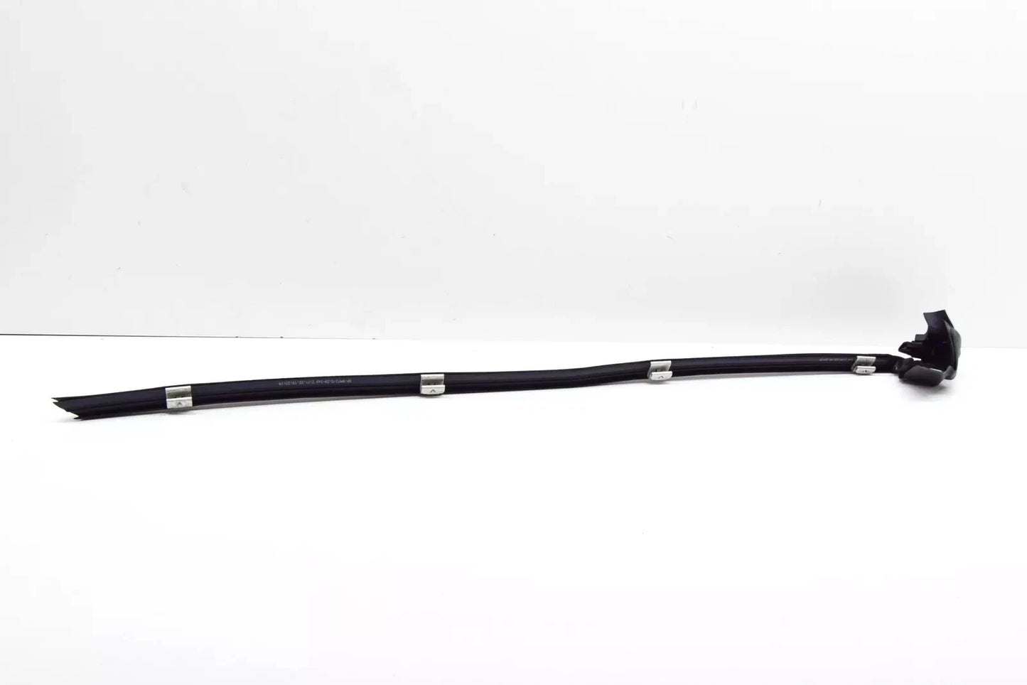NEW MB CL C215 REAR LEFT SIDE WINDOW OUTSIDE SEALING RAIL A2156700338