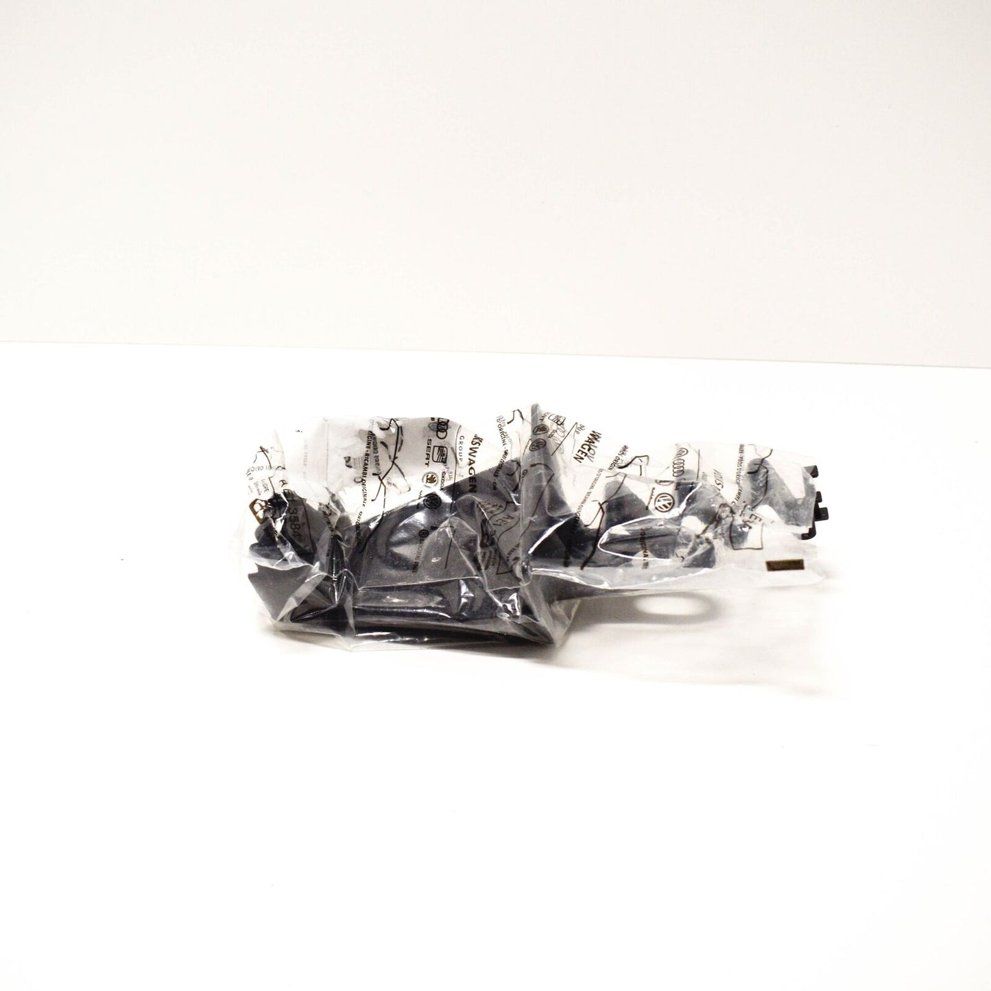 NEW AUDI A4 B9 RADIATOR RIGHT SUPPORT BRACKET 8W0807334A ORIGINAL