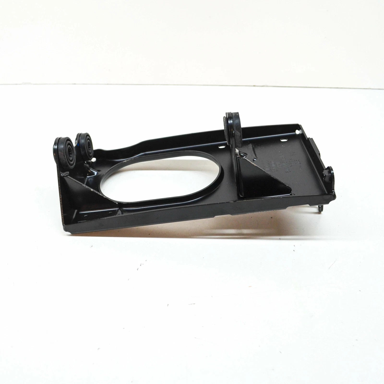 NEW AUDI RS5 8W6 TURBOCHARGER INTERCOOLER MOUNT BRACKET 8W0145261A