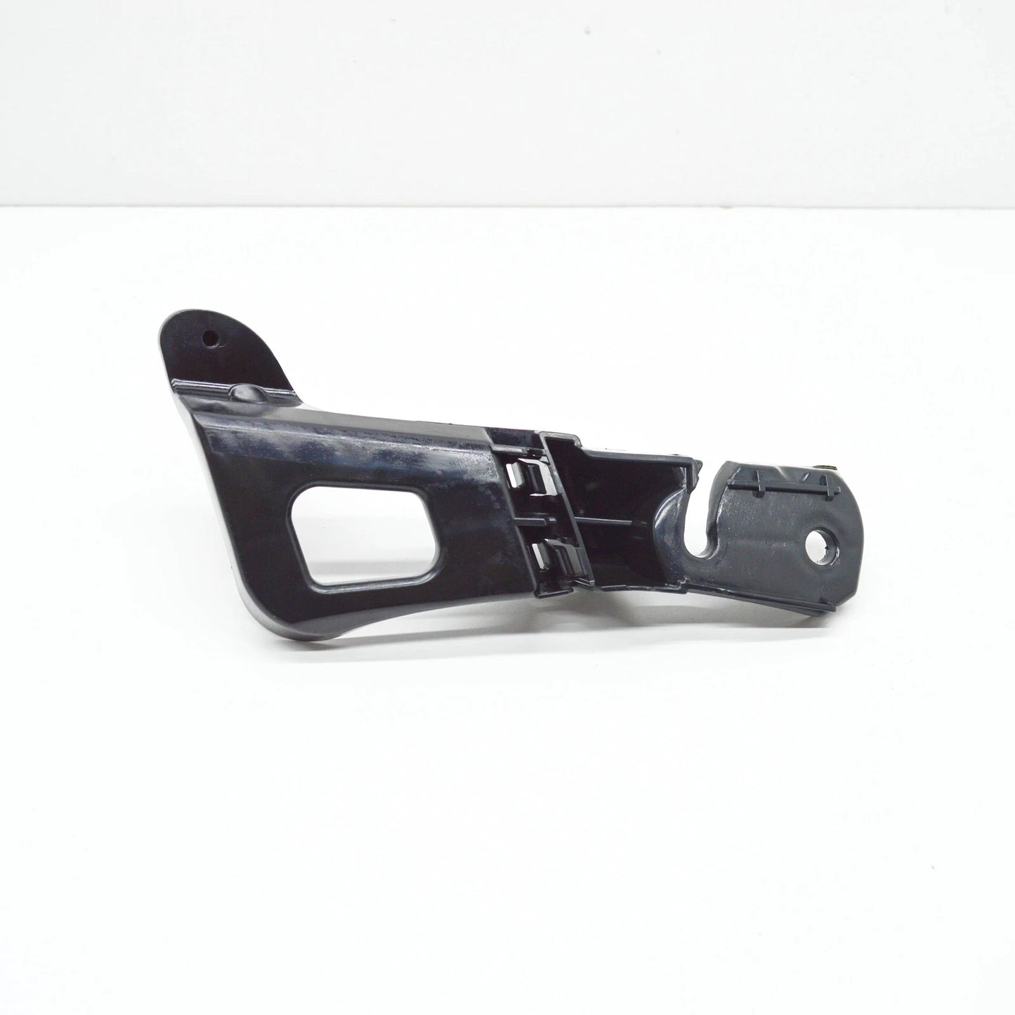 NEW VOLKSWAGEN BEETLE 5C BUMPER BRACKET FRONT LEFT 5C5807773E