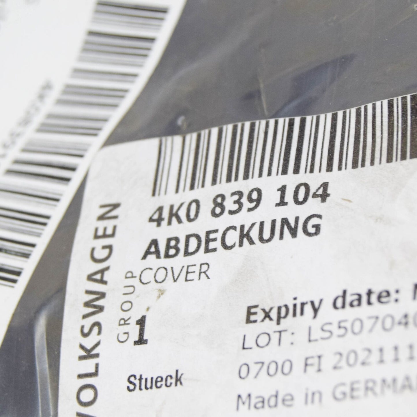 NEW AUDI A6 4A C8 REAR RIGHT DOOR INNER PANEL COVER 4K0839104 ORIGINAL