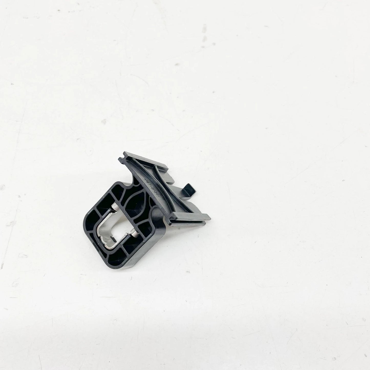 NEW AUDI A3 8V HEADLIGHT REAR OUTER BRACKET 8V0941453 ORIGINAL