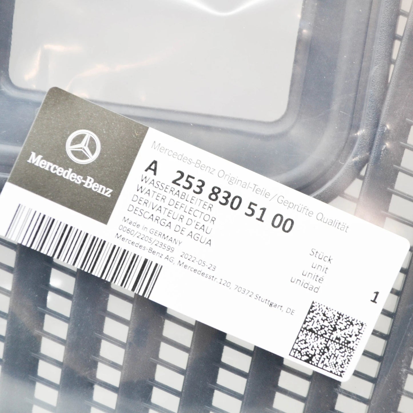 NEW MERCEDES-BENZ GLC X253 FRONT WIPER COWL WATER DEFLECTOR A2538305100