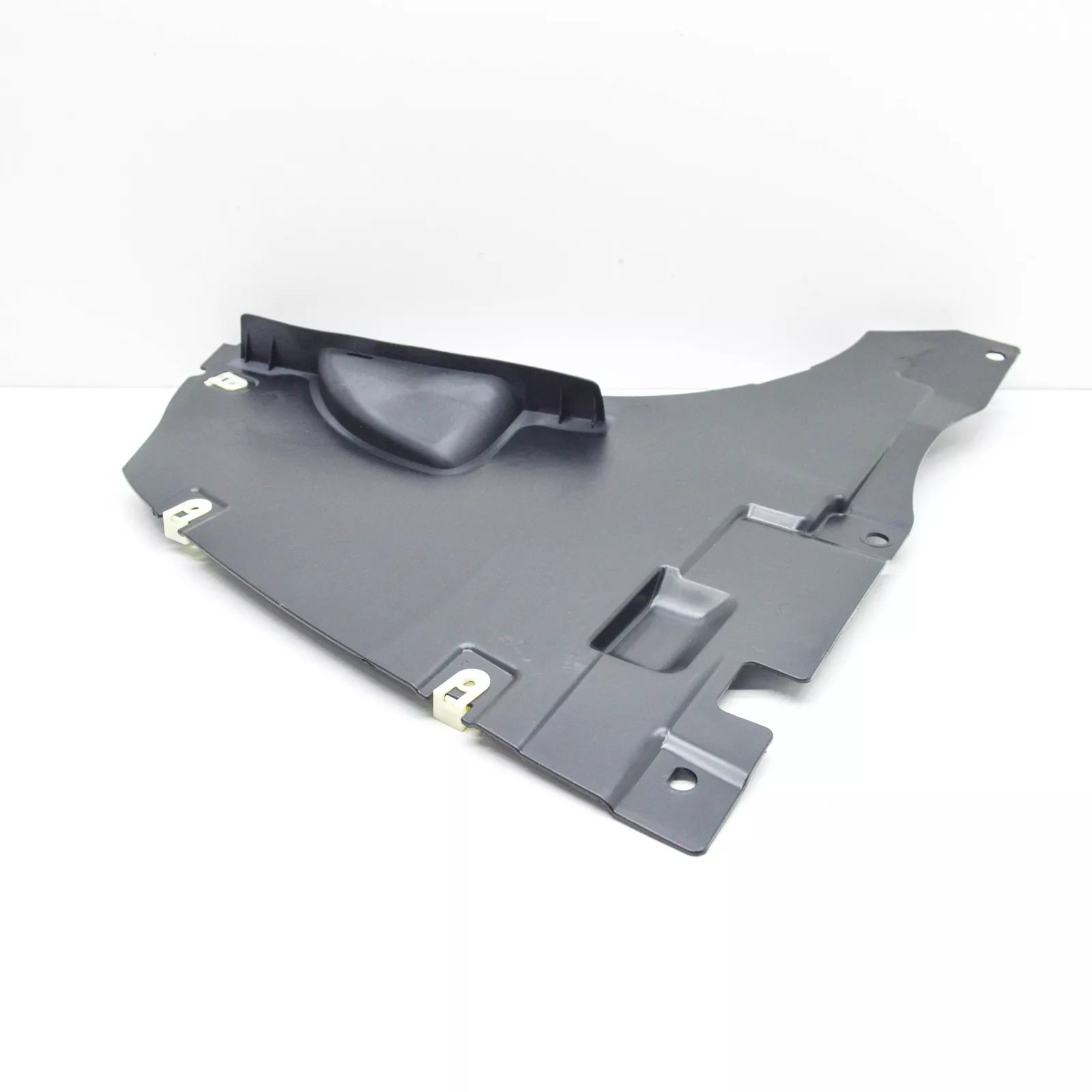 NEW BMW 1 F40 FRONT LEFT WHEEL ARCH COVER 51757447033 ORIGINAL