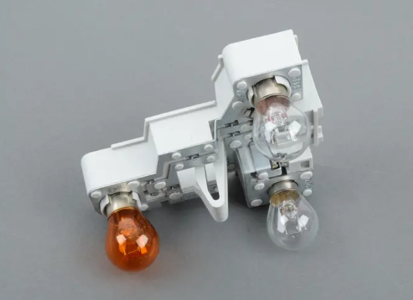 new bmw 3 touring e46 right bulb carrier w white turn light 63216928382 original