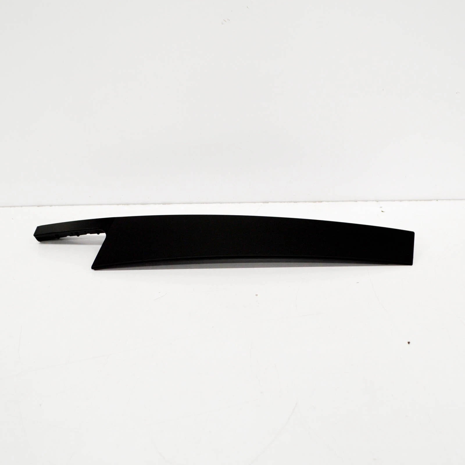 NEW BMW 3 F30 REAR RIGHT DOOR EXTERIOR B-PILLAR TRIM 51357258308 7258308