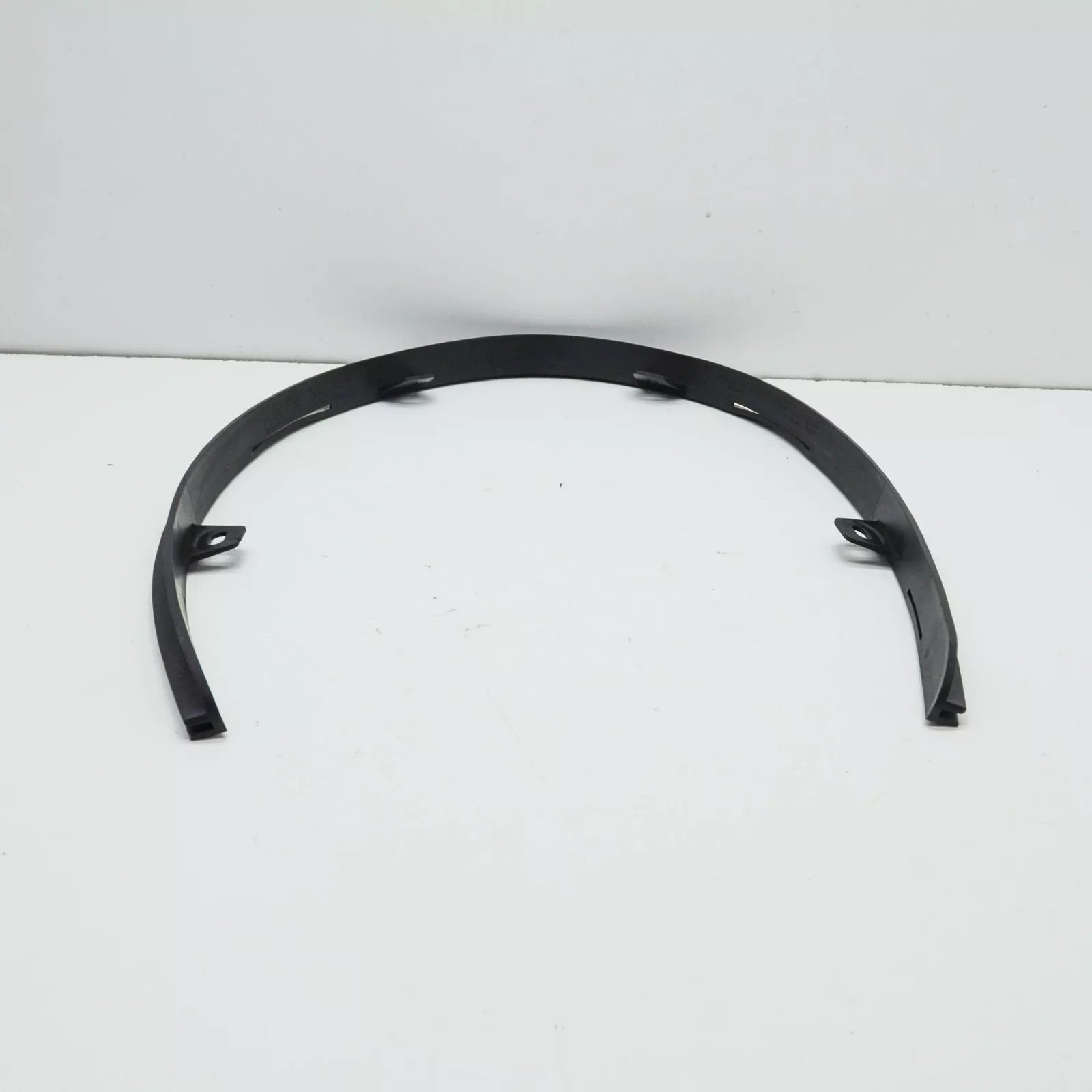 NEW BMW 2 GRAN COUPE M F44 FRONT BUMPER PRESSURE LIP LOWER STRIP 8077610