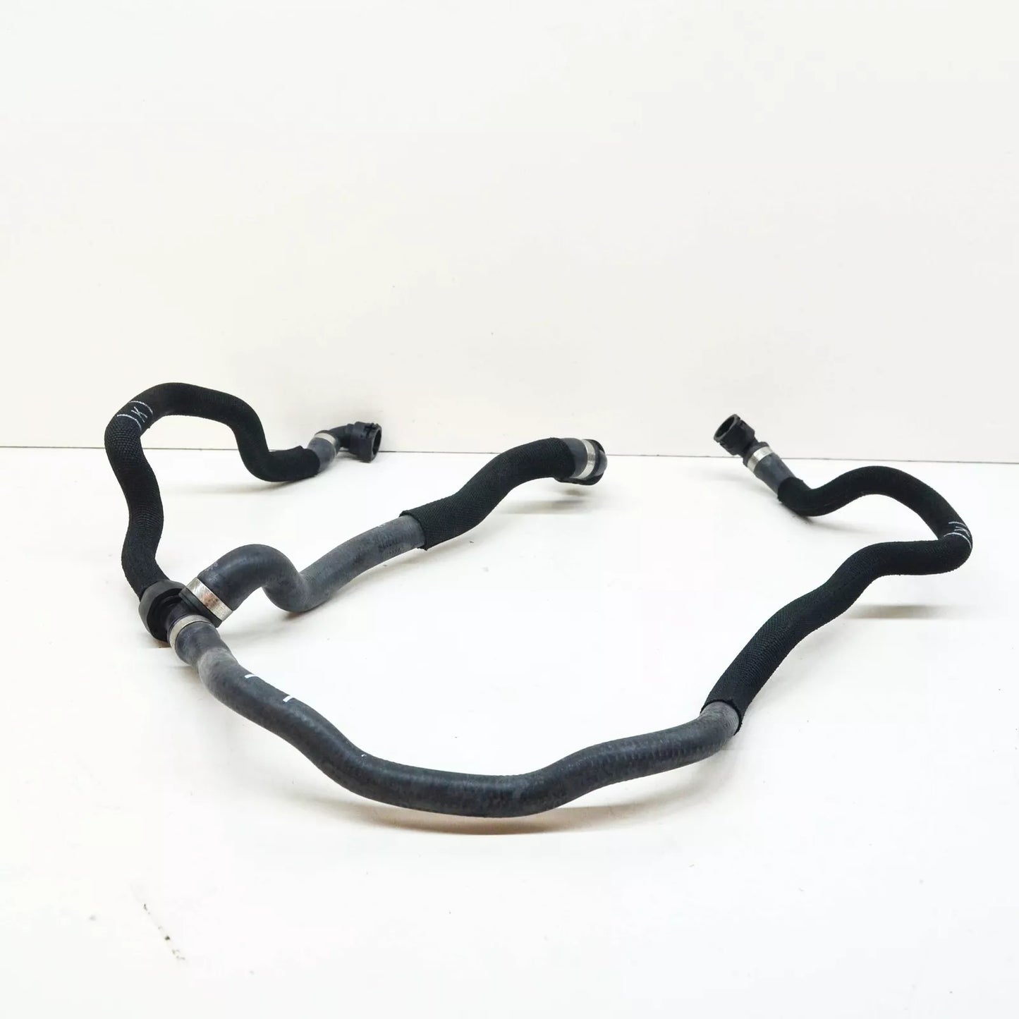 NEW BMW 7 G11 G12 EXTERNAL COOLING RADIATOR LOWER HOSE 17129487613 ORIGINAL