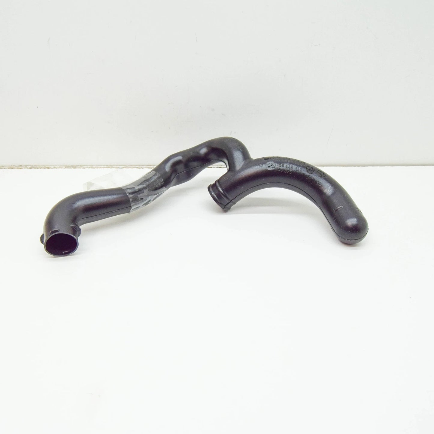 NEW MERCEDES-BENZ C COUPE C204 AIR INTAKE DUCT A2048311445 ORIGINAL