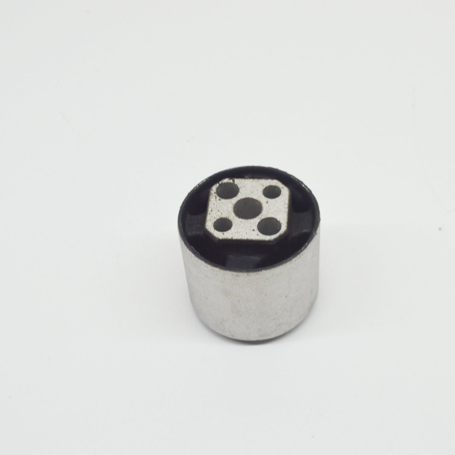 NEW AUDI Q7 4L CONTROL ARM BUSH 7L6525337 ORIGINAL