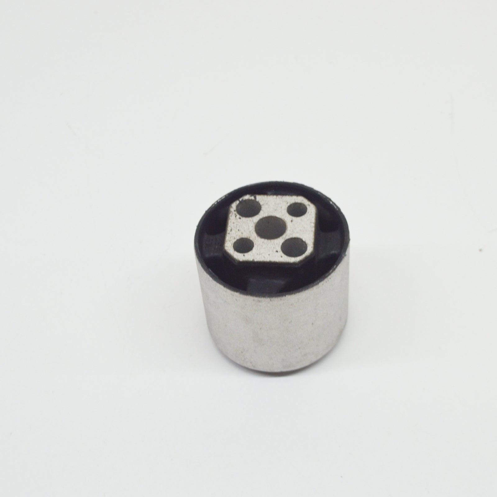 NEW AUDI Q7 4L CONTROL ARM BUSH 7L6525337 ORIGINAL