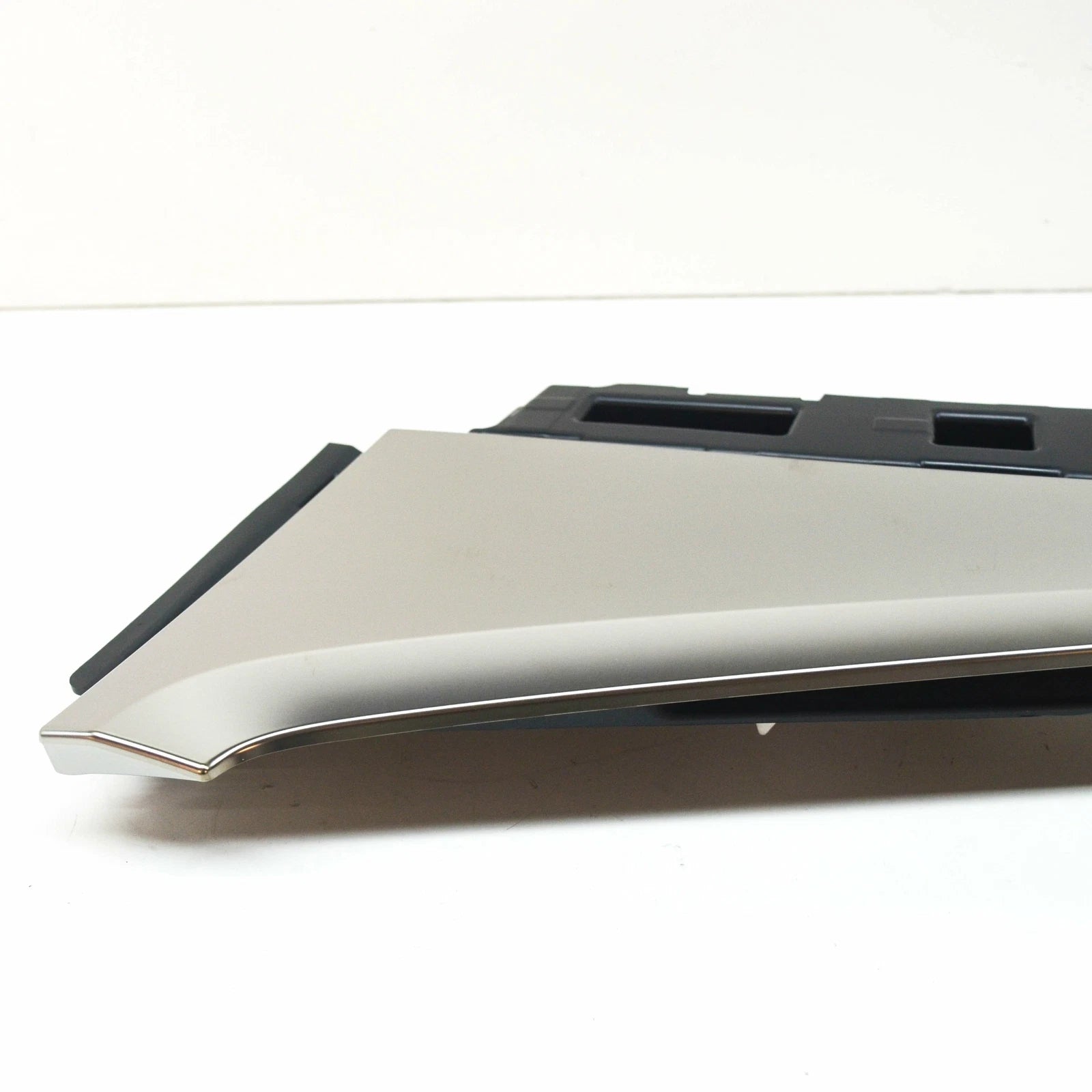 NEW BMW X7 G07 FRONT LEFT AIR HUMIDIFIER MPA SHADOW LINE 51748092885 ORIGINAL