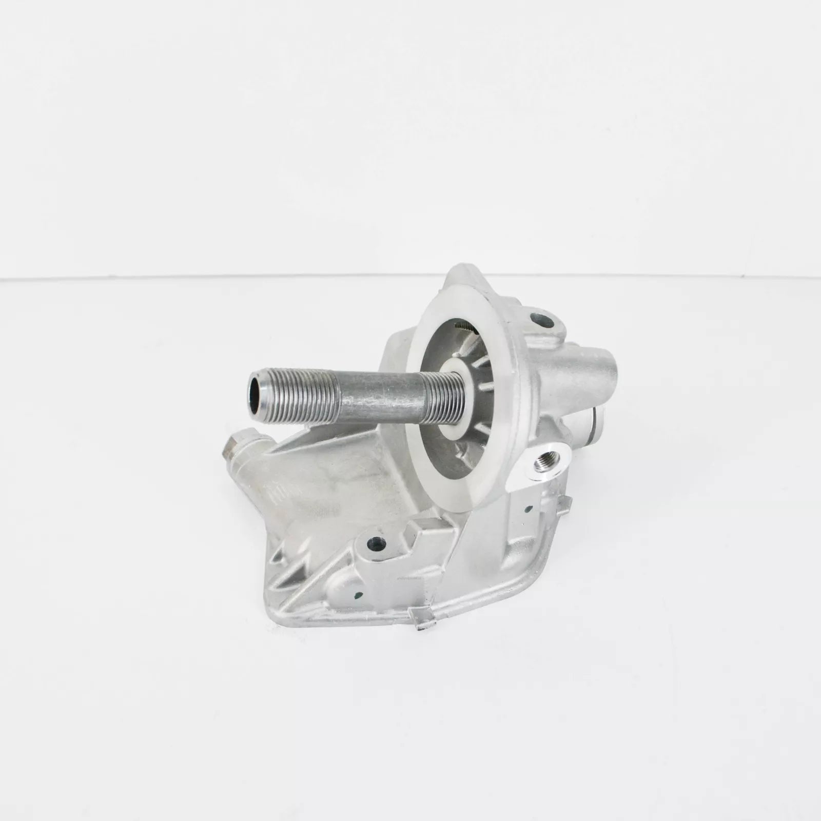 NEW VOLKSWAGEN BEETLE 9C OIL FILTER BRACKET 06A115405BP ORIGINAL