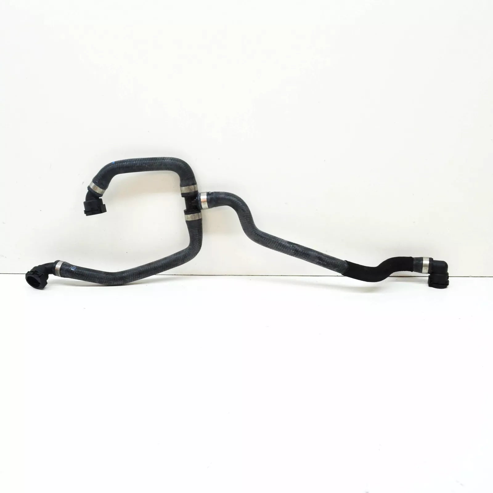 NEW BMW 5 G30 COOLING EXPANSION TANK PIPE HOSE 17128602602 ORIGINAL