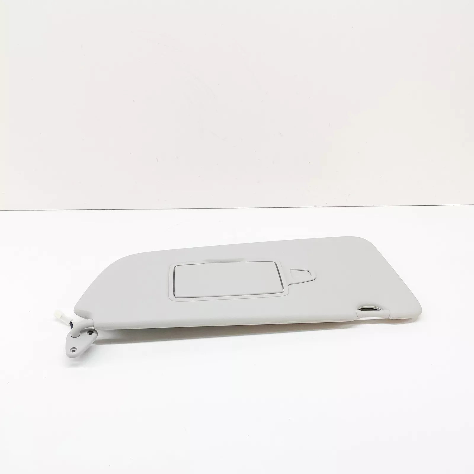 NEW MERCEDES-BENZ VITO W447 RIGHT SIDE SUN VISOR A44781001107M94