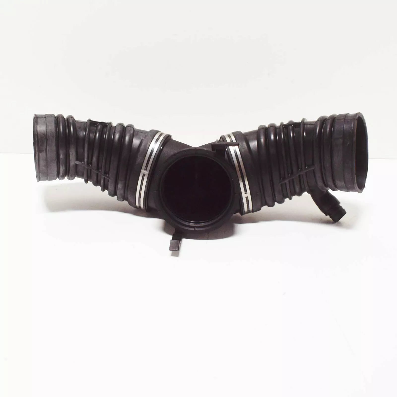 NEW MERCEDES BENZ E W211 AMG AIR SUCTION PIPE A1130900129