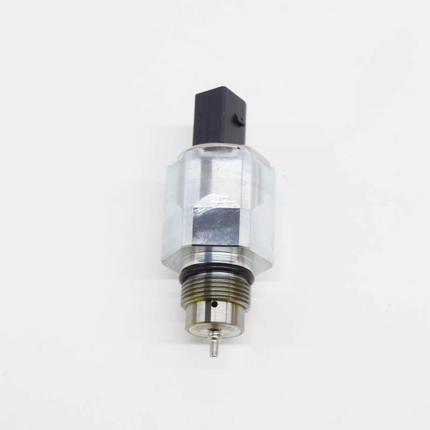 NEW VOLKSWAGEN PASSAT B7 FUEL RAIL PRESSURE SENSOR 03L130764C 1.6TDI ORIGINAL