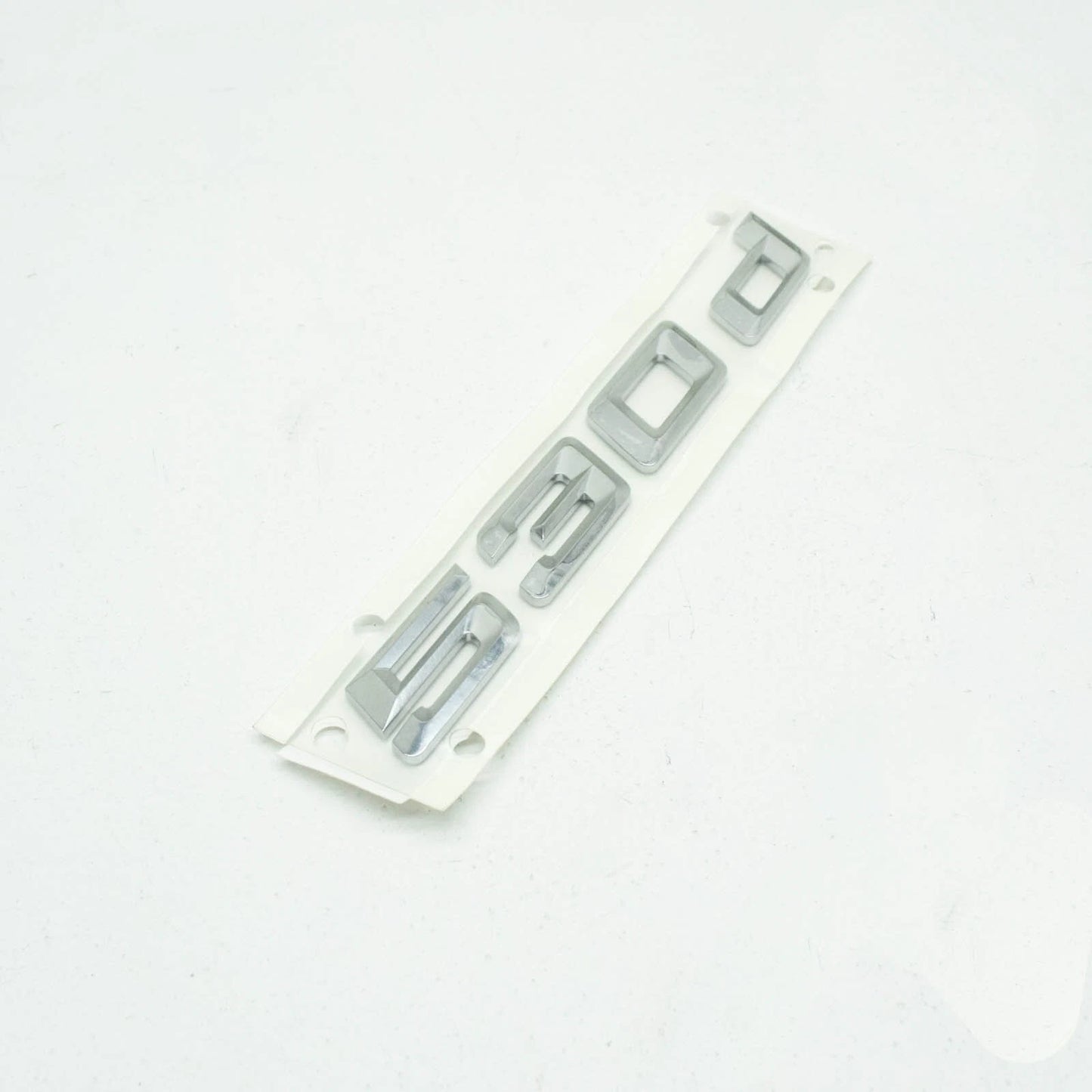 NEW BMW 5 G30 REAR TRUNK BOOTLID BADGE 51147418518 7418518 ORIGINAL