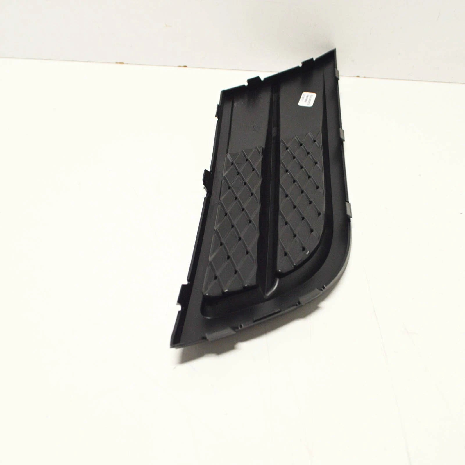 NEW VOLKSWAGEN JETTA MK6 FRONT RIGHT FOG LIGHT GRILL 5C6853666G9B9