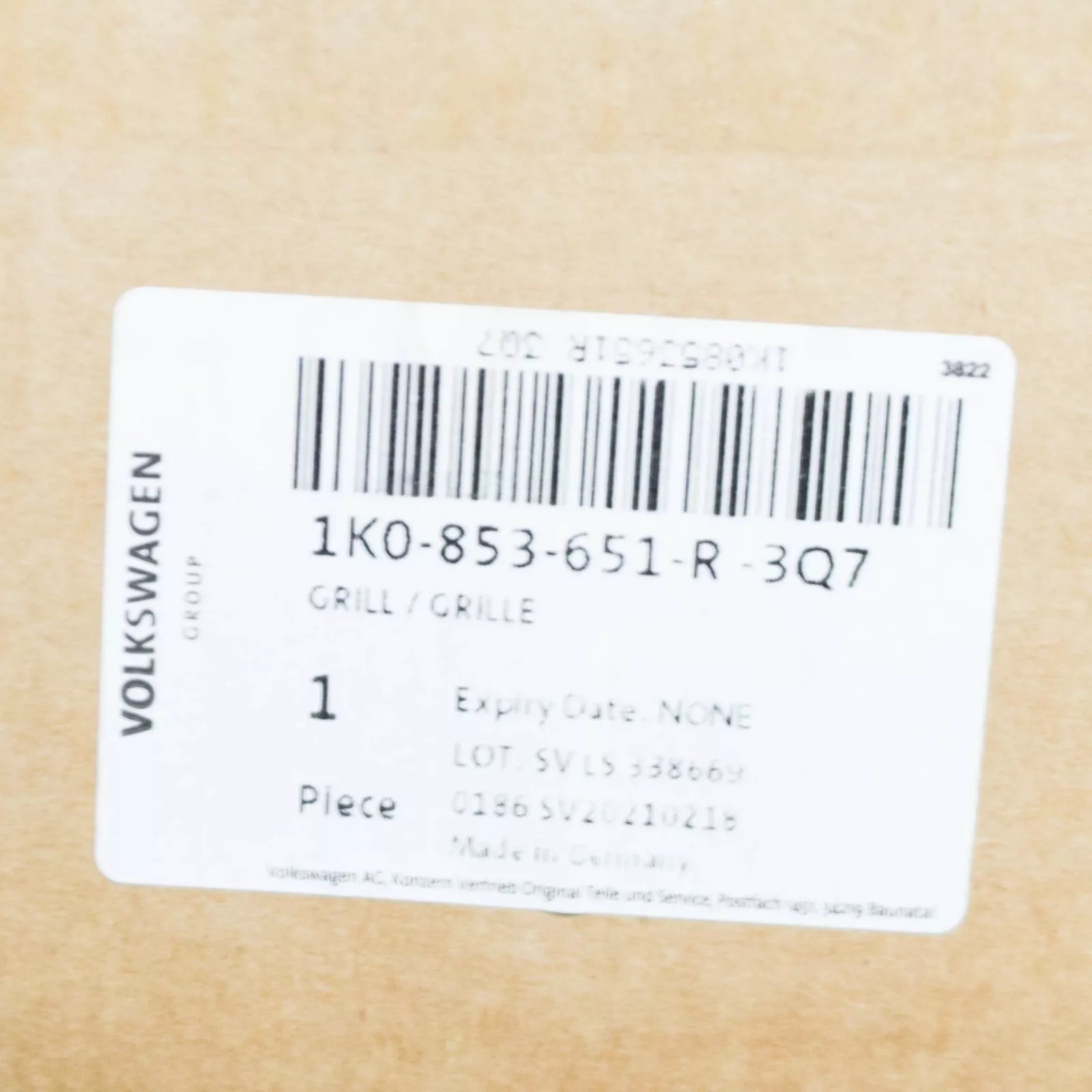 NEW VOLKSWAGEN GOLF MK5 R32 FRONT BUMPER RADIATOR GRILLE 1K0853651R3Q7 ORIGINAL