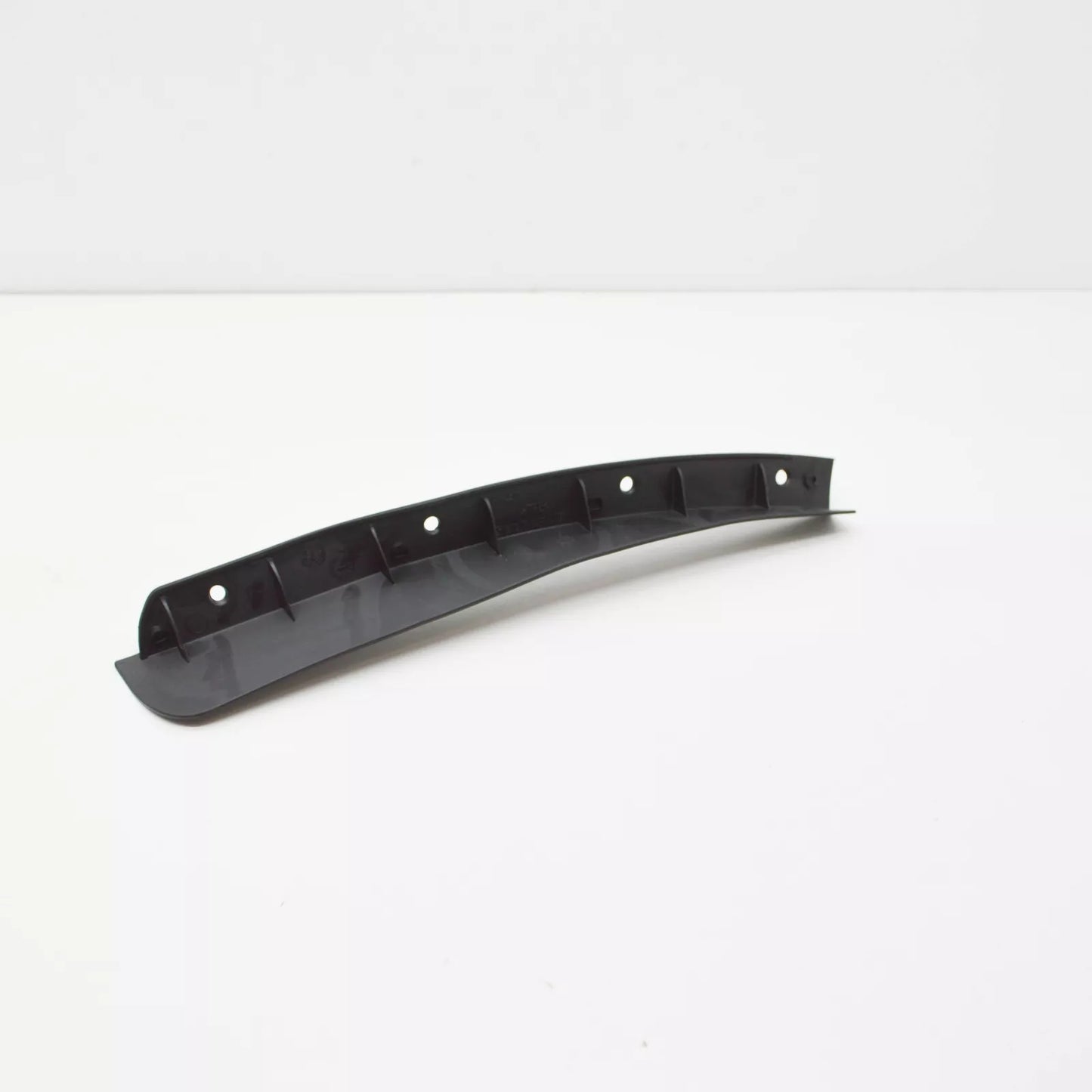 NEW MERCEDES-BENZ R W251 FRONT RIGHT WHEEL ARCH COVER A2518840222 ORIGINAL