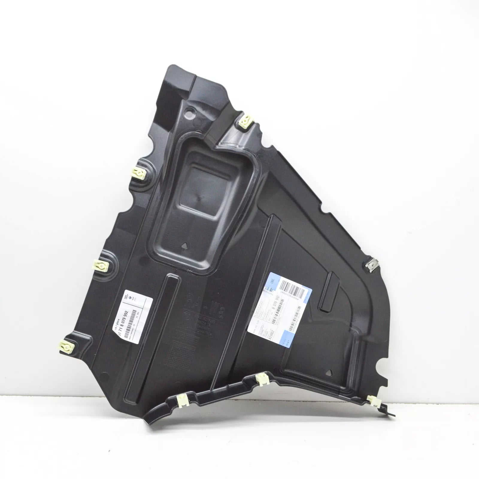 NEW BMW M8 CABRIO F91 FRONT RIGHT WHEEL ARCH LINER EXTENSION 51718079992