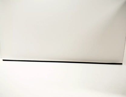 NEW BMW X5 E53 FRONT UPPER WINDSHIELD MOULDING TRIM SEAL 51317182004