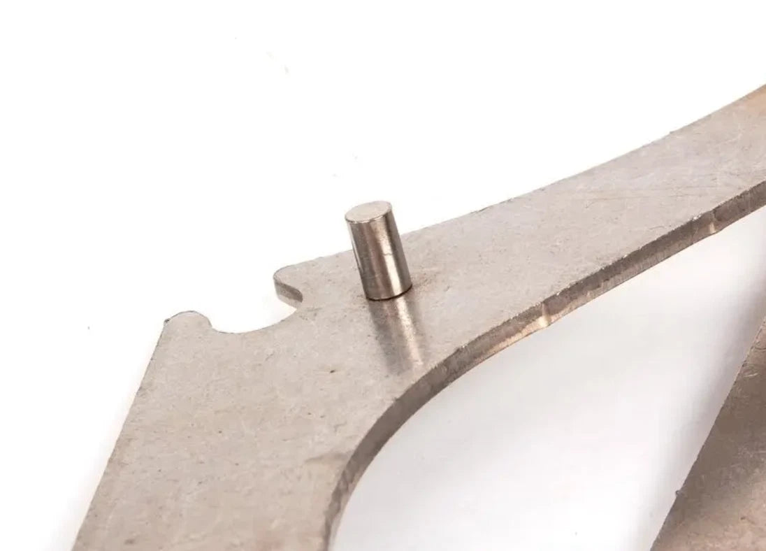 NEW BMW 1 E82 CATALYTIC CONVERTER NEAR ENGINE HOLDER 18207553609 7553609