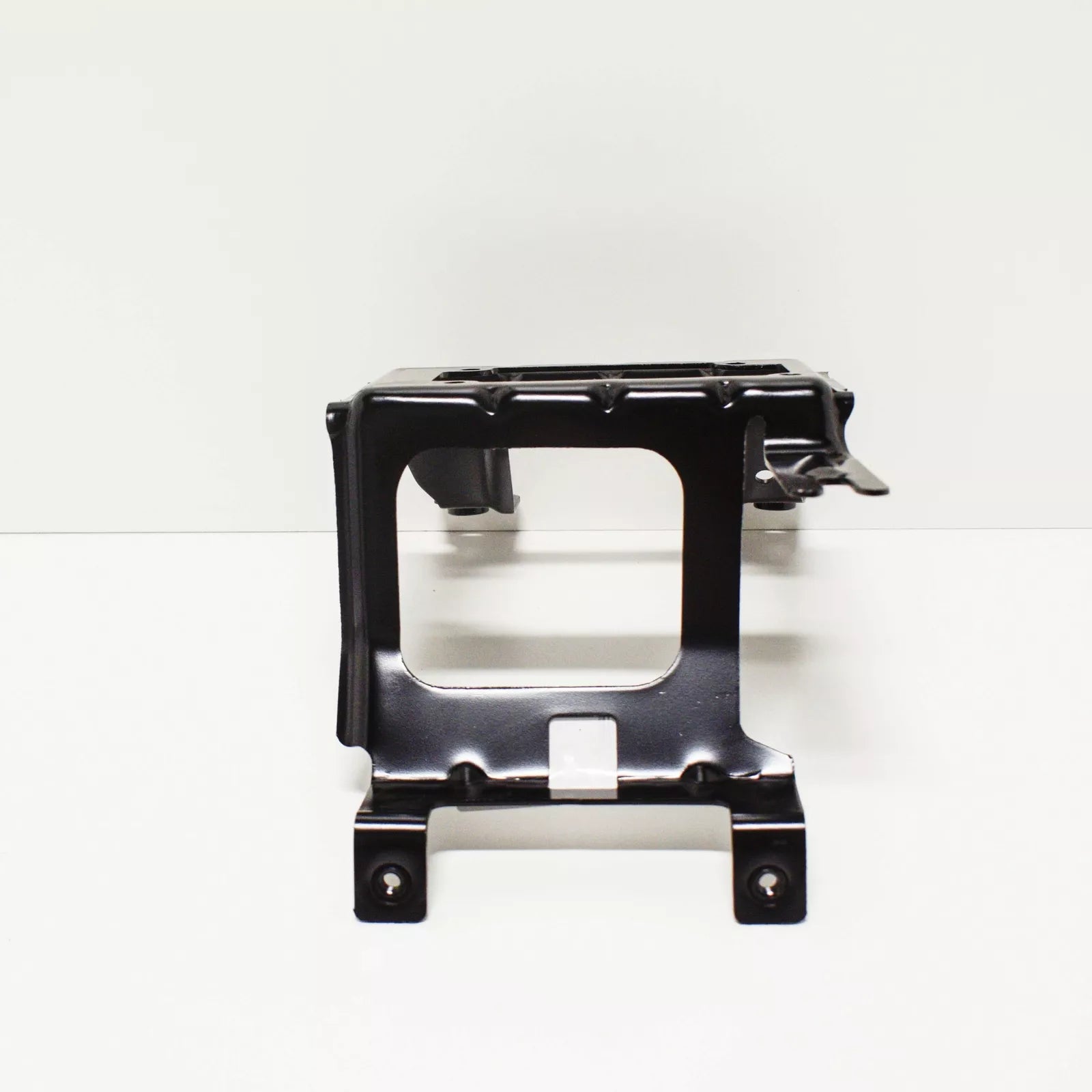 NEW MERCEDES-BENZ E-CLASS W212 DISTRONIC RADAR SENSOR BRACKET A2126204000