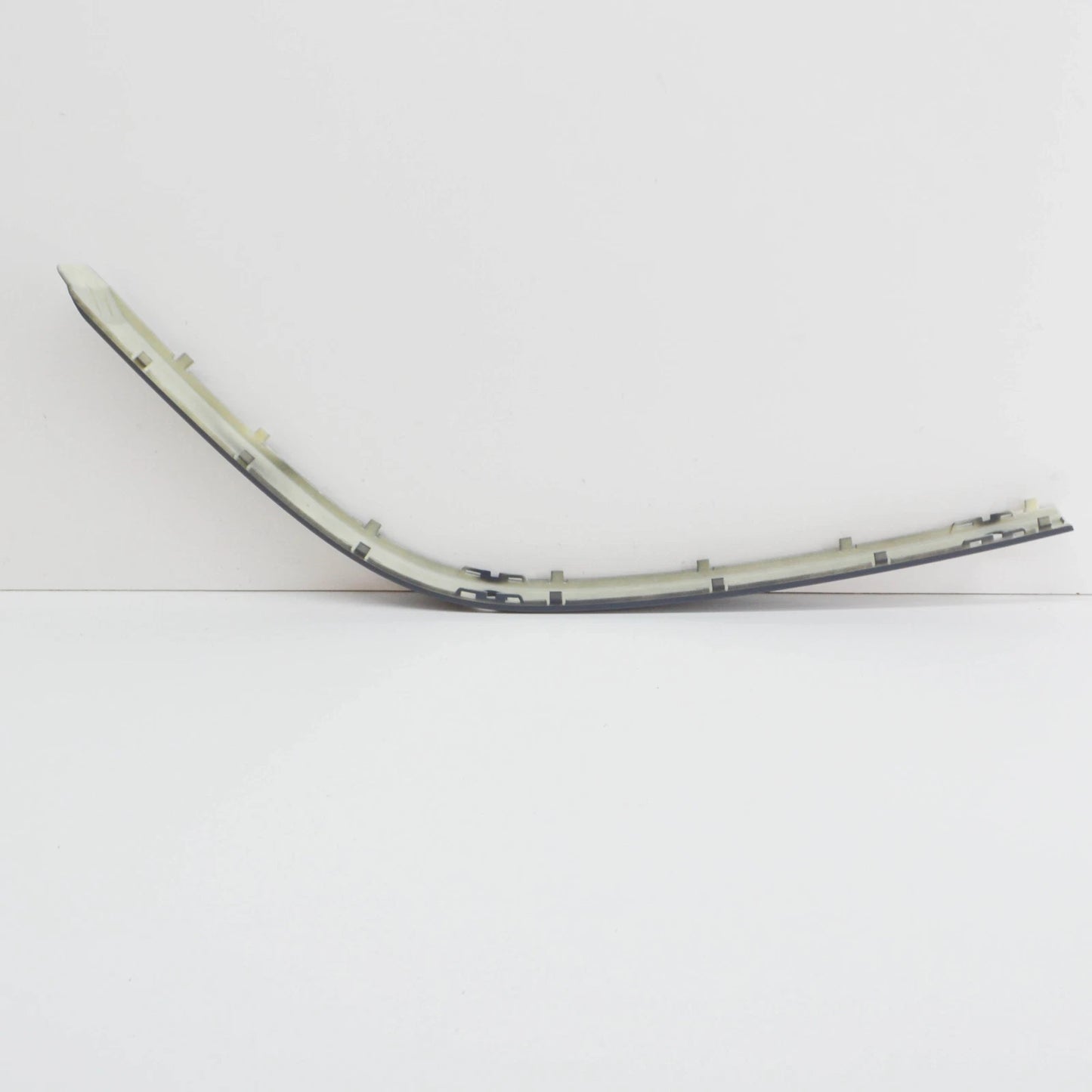 NEW BMW 5 E39 FRONT BUMPER RIGHT MOLDING 51117005966 ORIGINAL