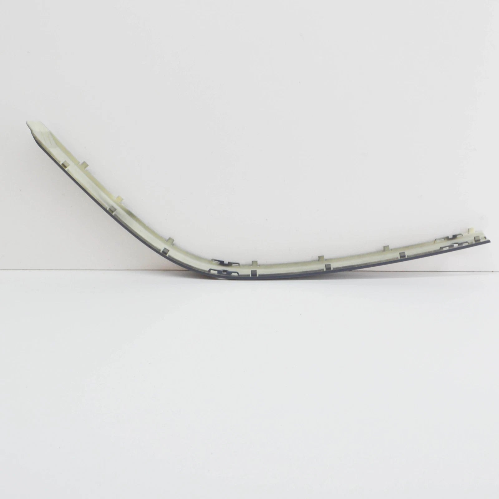 NEW BMW 5 E39 FRONT BUMPER RIGHT MOLDING 51117005966 ORIGINAL