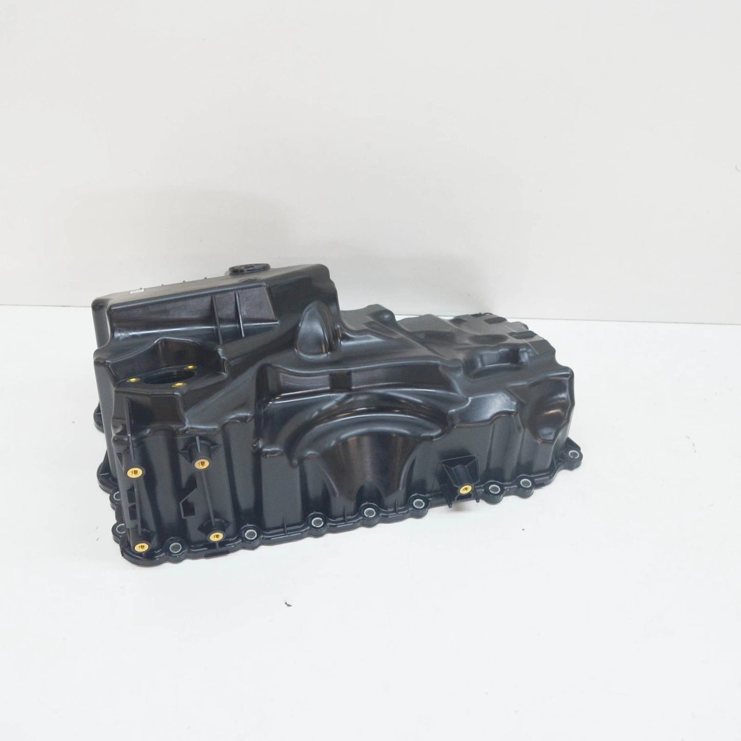 NEW BMW 1 F20 OIL PAN 11137618512 7618512 ORIGINAL