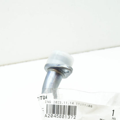 NEW MERCEDES-BENZ C W204 ENGINE AT SEPARATION POINT OIL LINE A2045001372