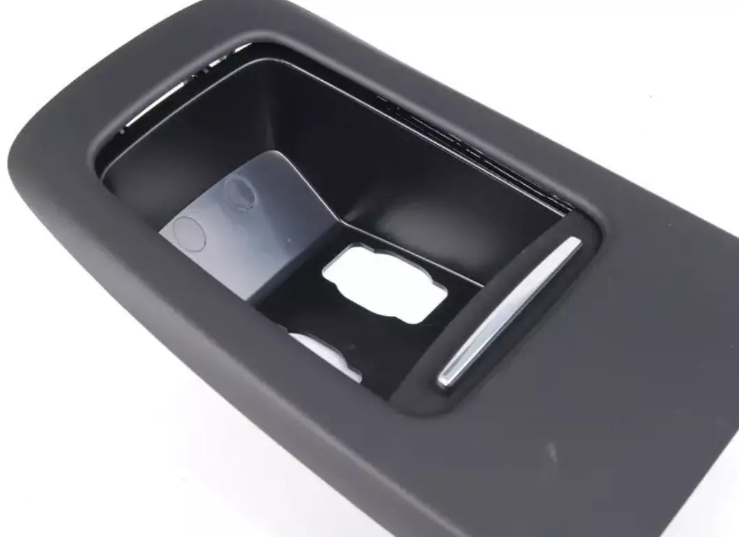 NEW BMW 3 E92 REAR CONSOLE STORAGE TRAY WITH COVER 51166963913 6963913 ORIGINAL