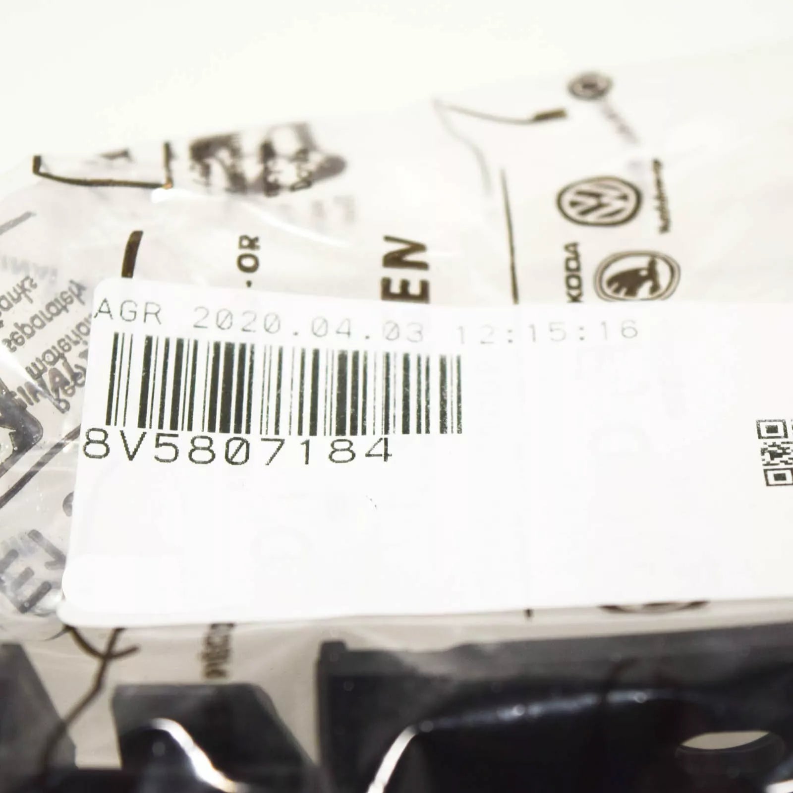 NEW AUDI A3 8V FRONT RIGHT BUMPER BRACKET HOLDER 8V5807184 ORIGINAL