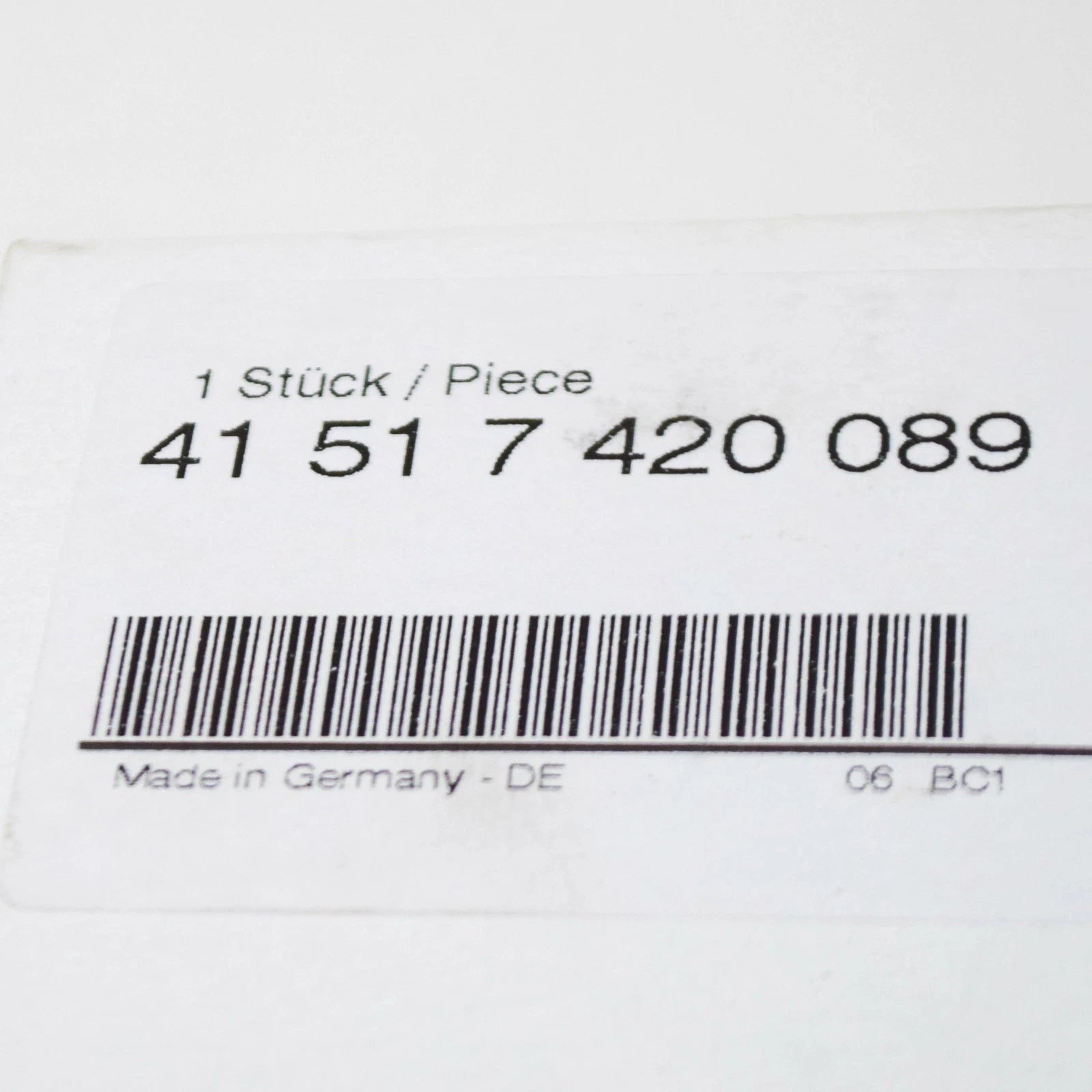 NEW BMW 5 G30 FRONT LEFT DOOR LOWER HINGE 41517420089 ORIGINAL