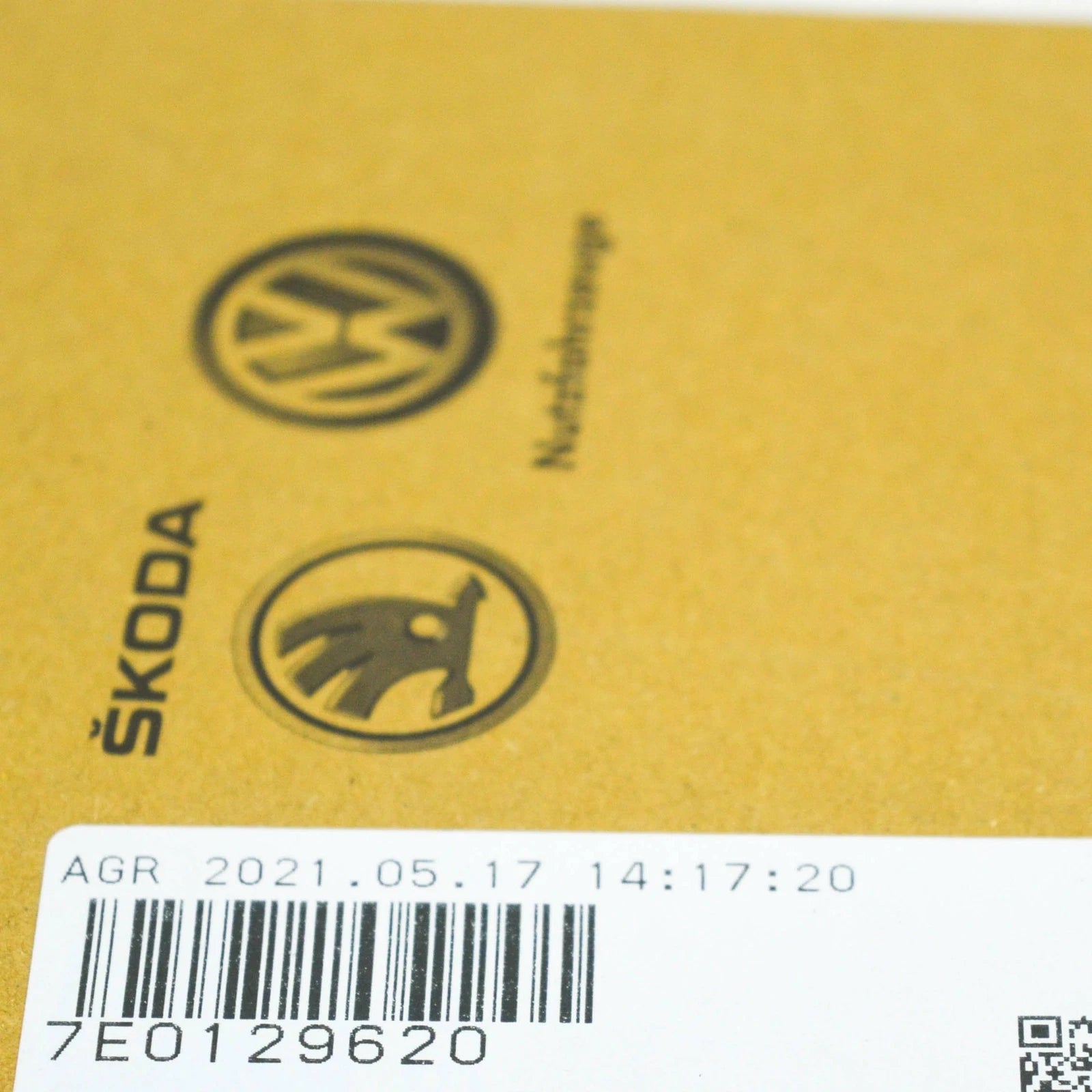 NEW VOLKSWAGEN TRANSPORTER T6 AIR FILTER ELEMENT 7E0129620 ORIGINAL