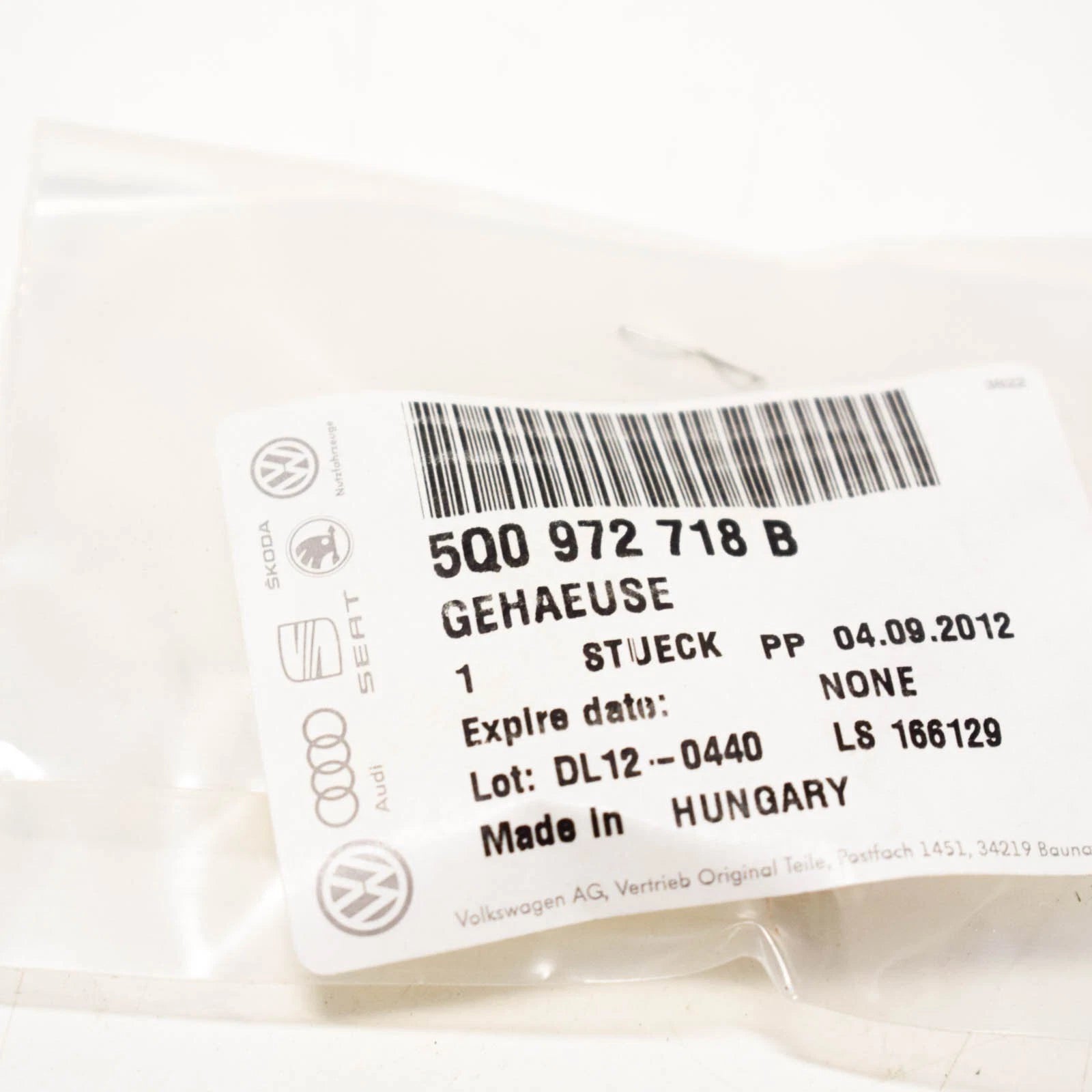 NEW VOLKSWAGEN PHAETON 3D FLAT CONTACT HOUSING 18PIN 5Q0972718B ORIGINAL