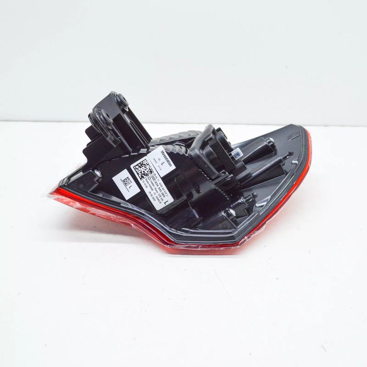 NEW AUDI Q3 F3 SPORTBACK REAR LEFT TAILLIGHT 83A945069