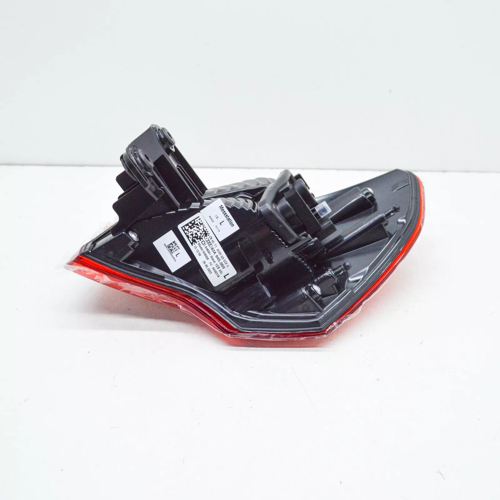 NEW AUDI Q3 F3 SPORTBACK REAR LEFT TAILLIGHT 83A945069