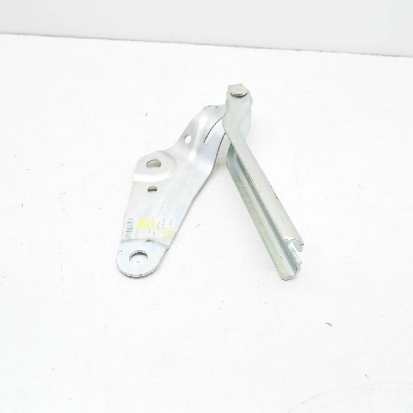 NEW VOLKSWAGEN T-ROC A11 FRONT RIGHT BONNET HOOD HINGE 2GA823302B