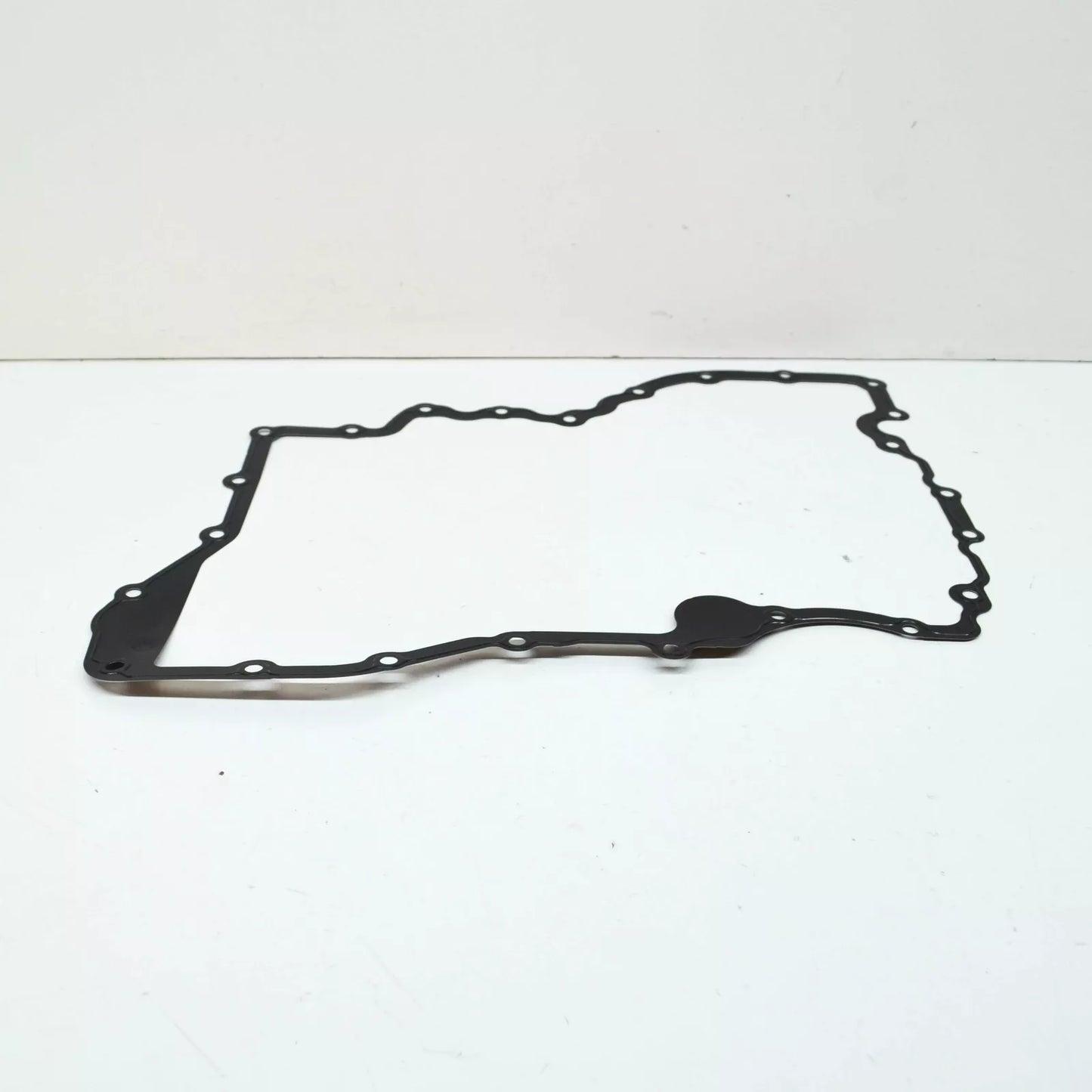 NEW BMW M5 F90 LOWER ENGINE OIL PAN SUMP GASKET 11137852272 ORIGINAL